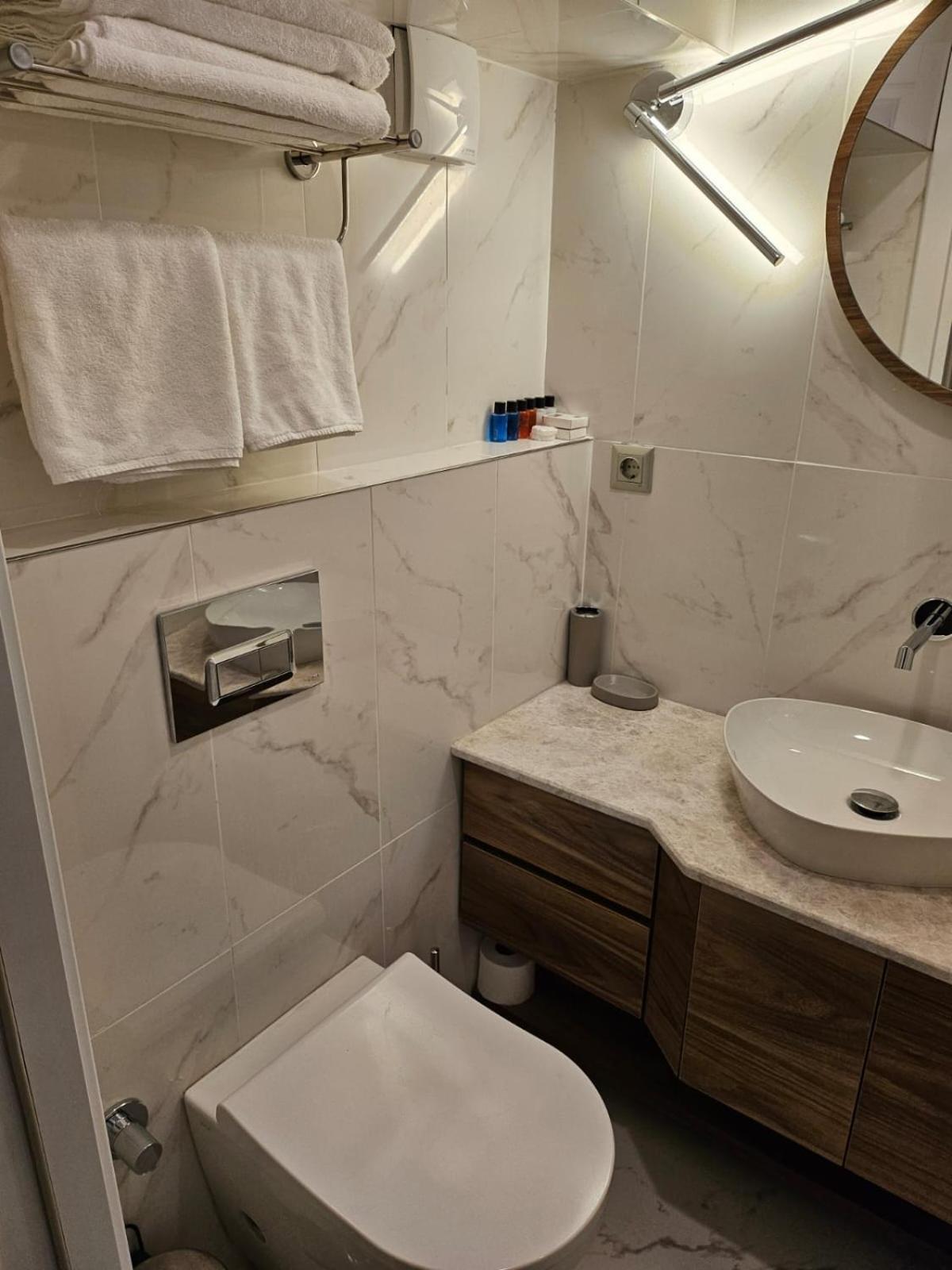 Iris Han Hotel Istanbul Bagian luar foto